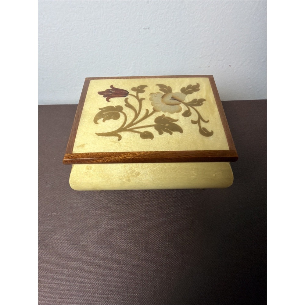 Italian Floral Wood Inlay San Francisco Music Box Co "Somewhere My Love" Italy